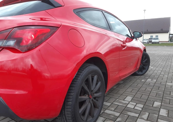 Opel Astra cena 29700 przebieg: 242000, rok produkcji 2013 z Paczków małe 326